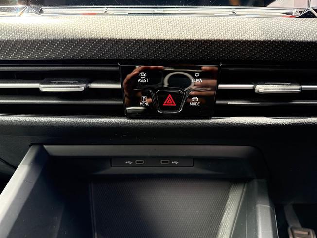 VOLKSWAGEN Golf Photo 34