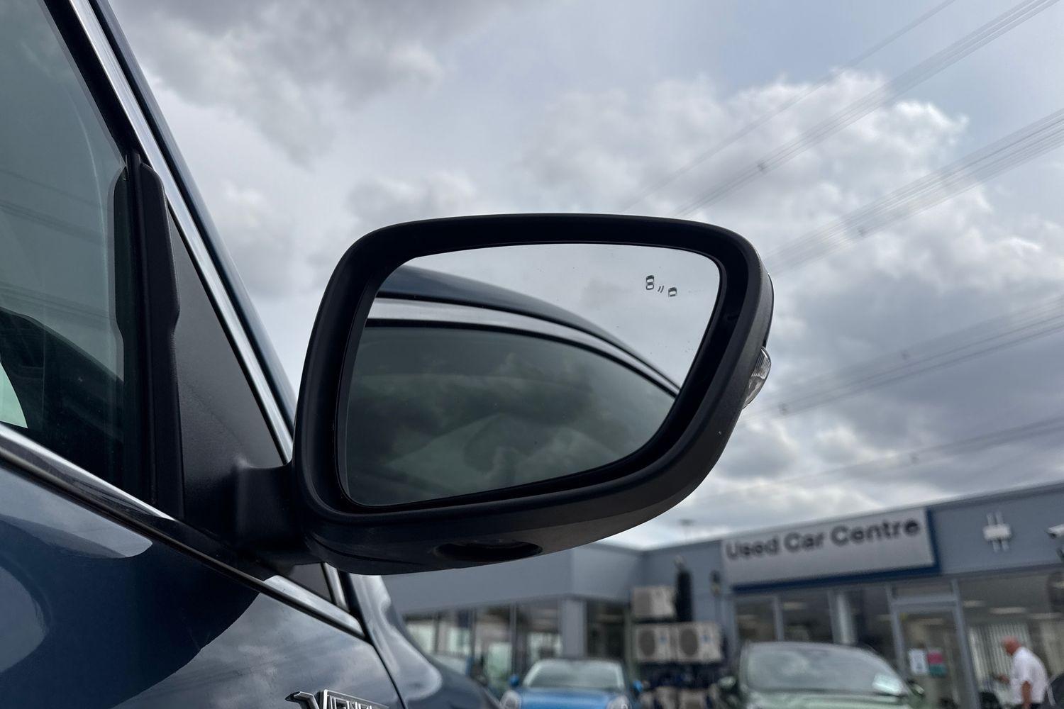 Ford KUGA Photo 24
