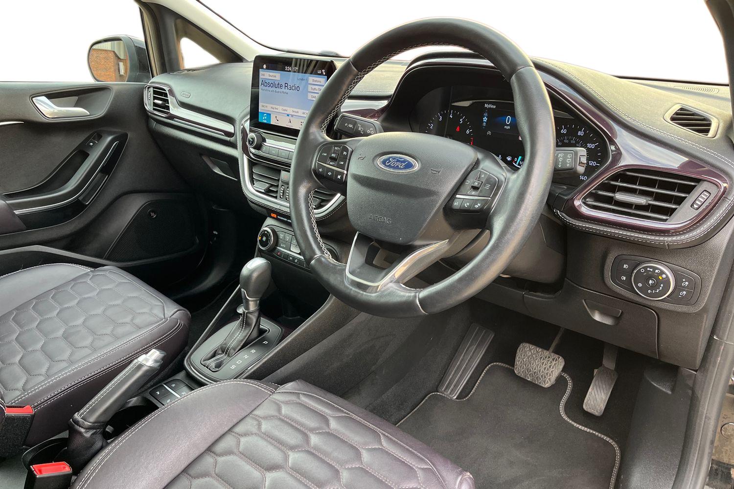 Ford Fiesta Photo 8