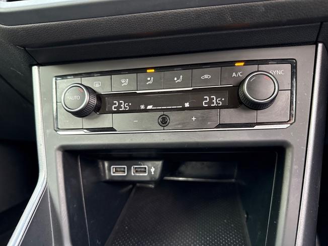 VOLKSWAGEN Polo Photo 31