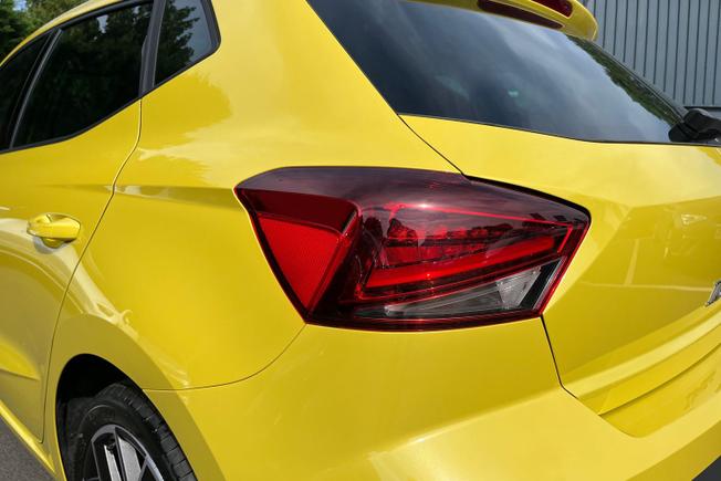 SEAT Ibiza Photo 18