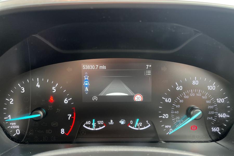 Ford FOCUS Photo autoimg-42b9bf75239a69f711bc59866a3e9cb2bf385de7.jpg