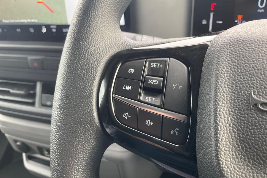 Ford E-Transit Custom Photo autoimg-42baa588c3e4f213a9d6d13e6394d99cde61d517.jpg