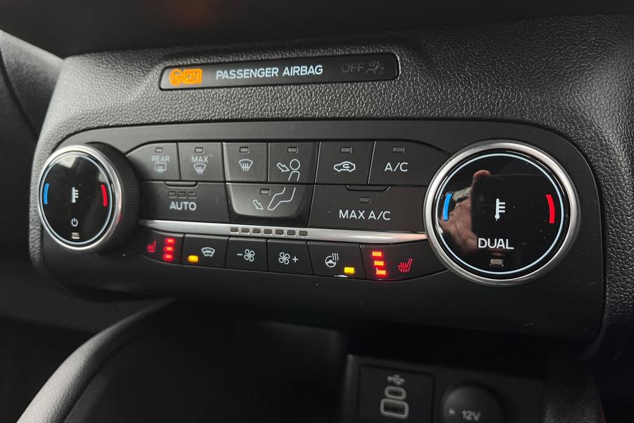 Ford Kuga Photo autoimg-42bce28417c7c55eb7bc594ac2dd4fbe70876712.jpg