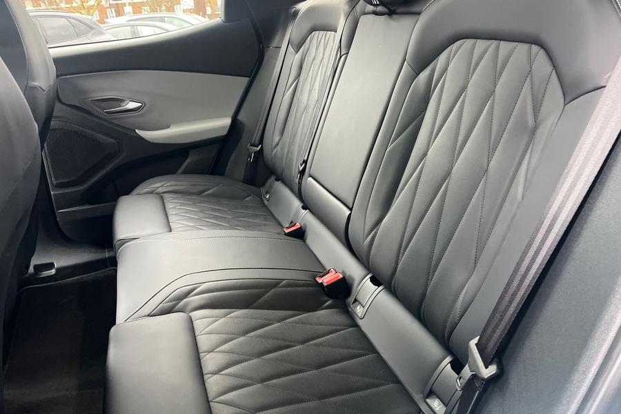 Ford Explorer Photo autoimg-42bd435203de19ca60bc4bf40eefdebfb2c8ca8a.jpg