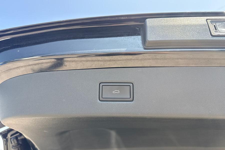 Ford EXPLORER Photo autoimg-42bdc0424442b7074173531dbe1472006cc879ab.jpg