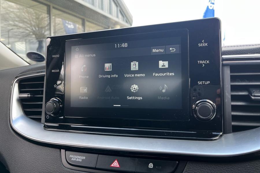 Kia XCEED Photo autoimg-42c15ea492ffba7922d1cb68b0be86cbf0e0e513.jpg