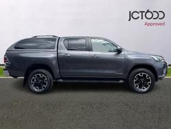 TOYOTA Hilux Photo 4