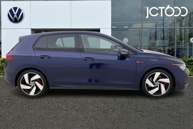 VOLKSWAGEN Golf Photo 4