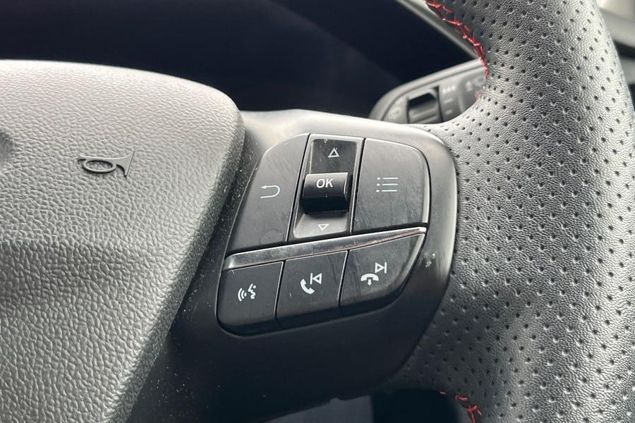 Ford FOCUS Photo autoimg-42c9a72afe2caec09f1bed2b3a507fe87a8841e1.jpg