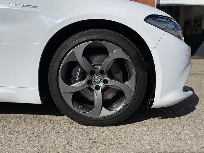 ALFA ROMEO Giulia Photo 5