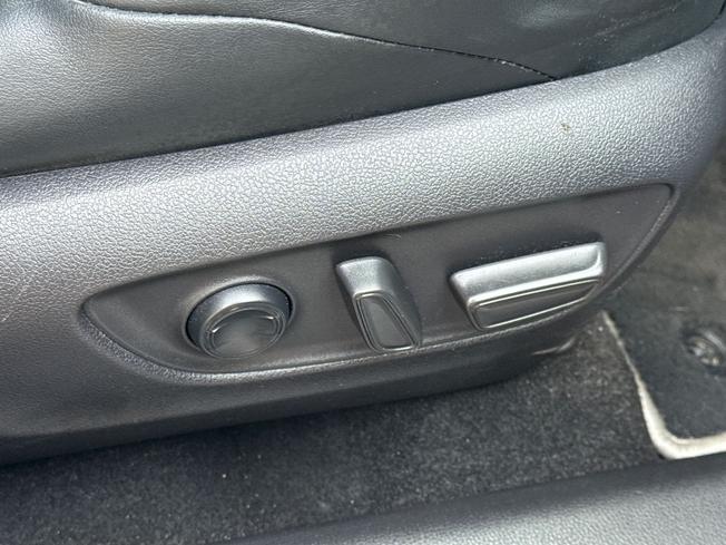 TOYOTA Rav4 Photo 51