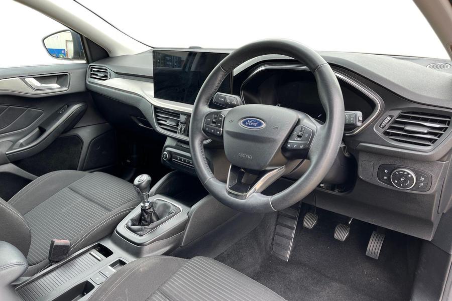 Ford Focus Photo autoimg-42d10d34ffa522f6da4997c27a7d16d1ba1a3e1e.jpg