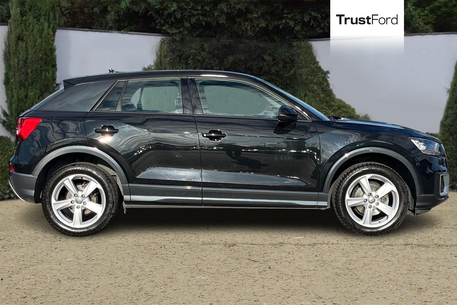 Audi Q2 Photo 2