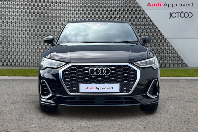 AUDI Q3 Photo 8