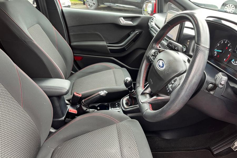 Ford FIESTA Photo autoimg-42d453600d03c048b4442d40f3de12d6cee84fbe.jpg