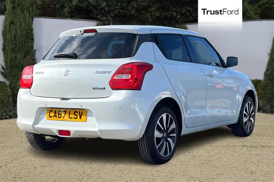 Suzuki SWIFT Photo autoimg-42d5bfa92d0cadc2bfa50aea018c8a3558c75b8f.jpg
