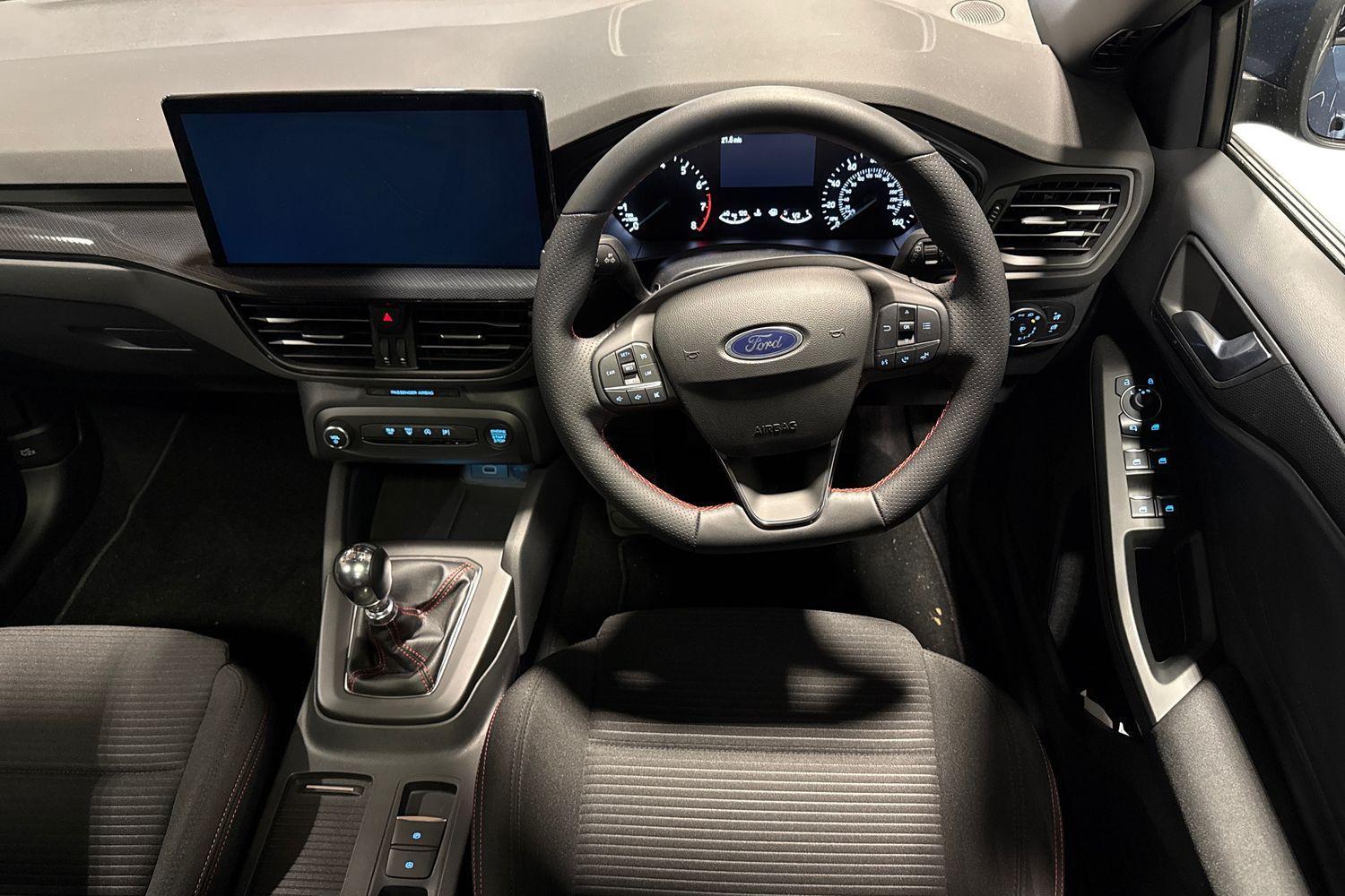 Ford FOCUS Photo 10
