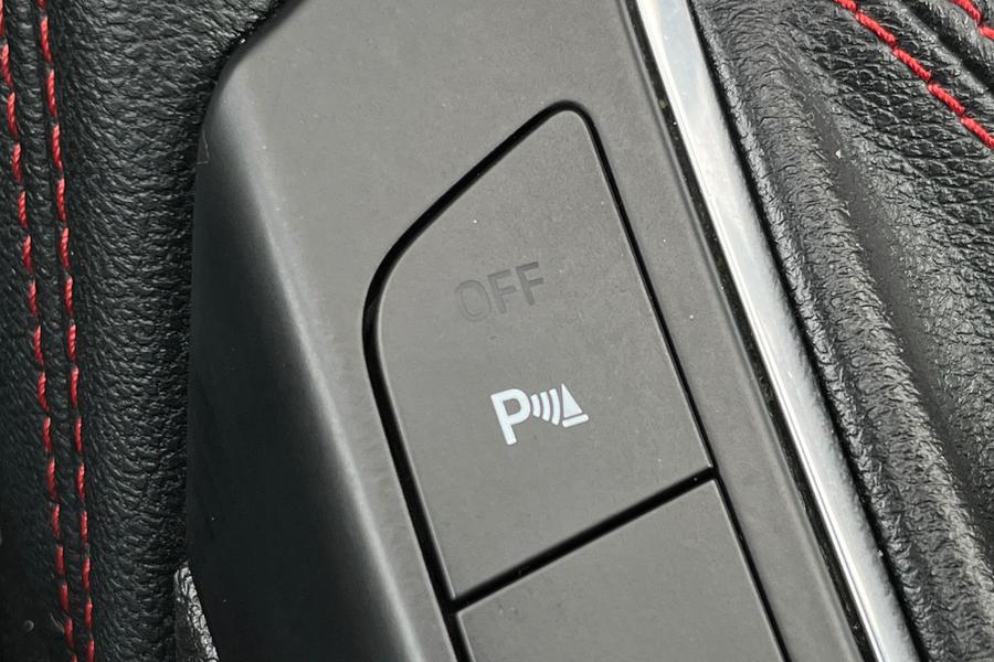 Ford Kuga Photo autoimg-42e305f147acb211ee7e3c4c6cc0a448a601d443.jpg