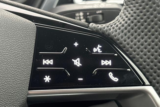 AUDI Q4 E-Tron Photo 17