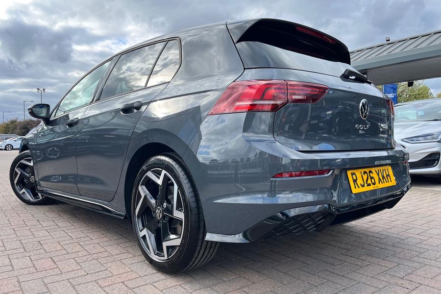 Volkswagen Golf Photo autoimg-42e3fa3b07582ae5994d1c79d413669c151ec9e3.jpg