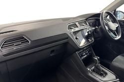 Volkswagen Tiguan Photo 2