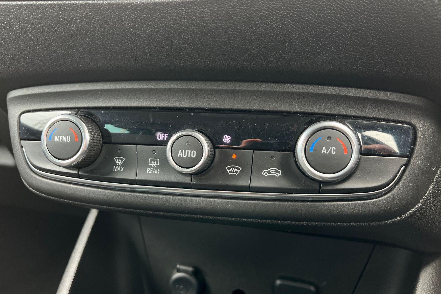 Vauxhall Crossland X Photo 28