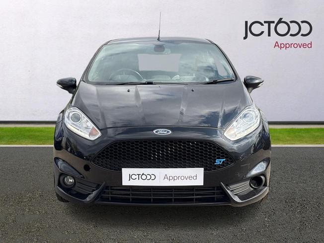FORD Fiesta Photo 8
