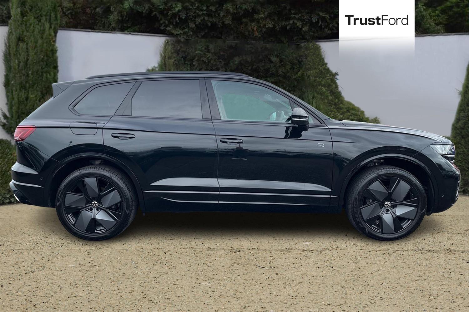 Volkswagen TOUAREG Photo 2