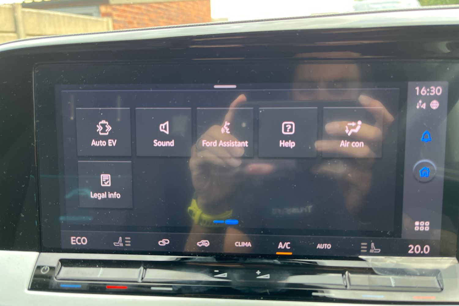 Ford Transit Connect Photo 23