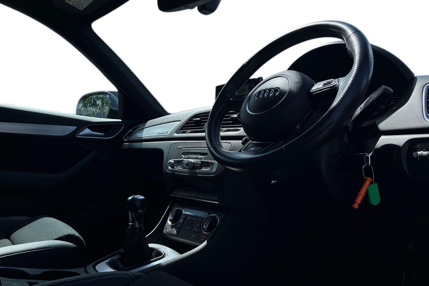 Audi Q3 Photo 8