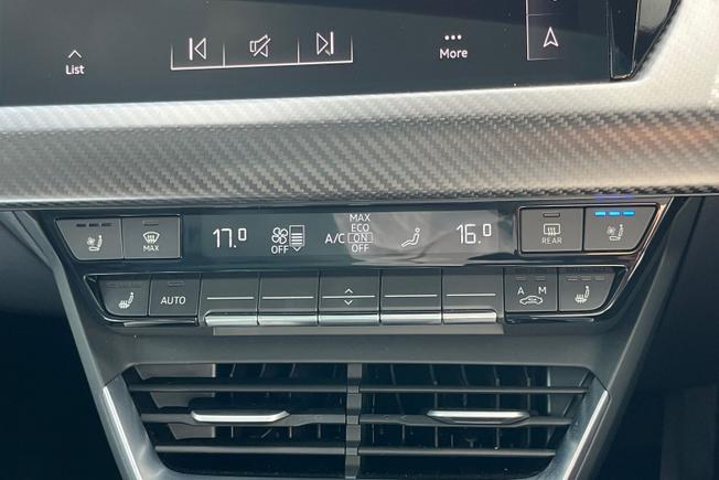 AUDI E-Tron Gt Photo 34
