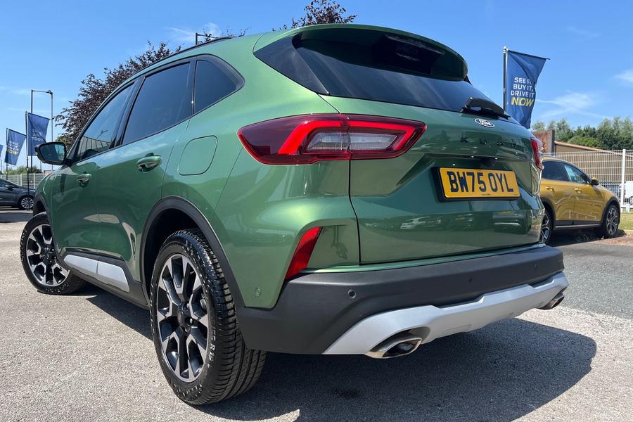 Ford Kuga Photo autoimg-42f4d5ad038806a2bb698e1359c1c5c7b5dd564e.jpg