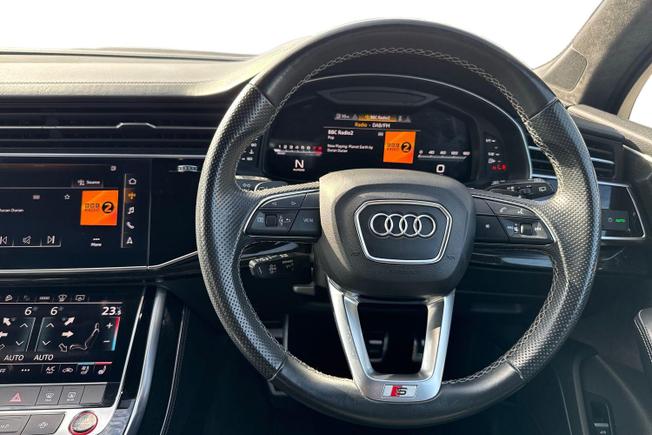 AUDI SQ7 Photo 11