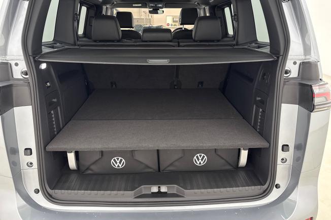 VOLKSWAGEN ID. Buzz Photo 12