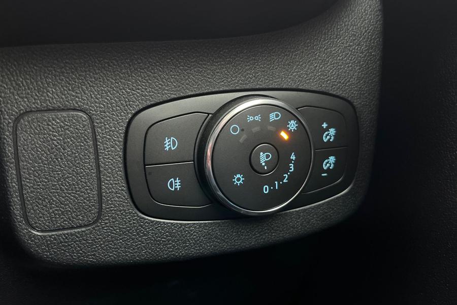 Ford PUMA Photo autoimg-42fad145997de95539d3693707feeaac660ec972.jpg