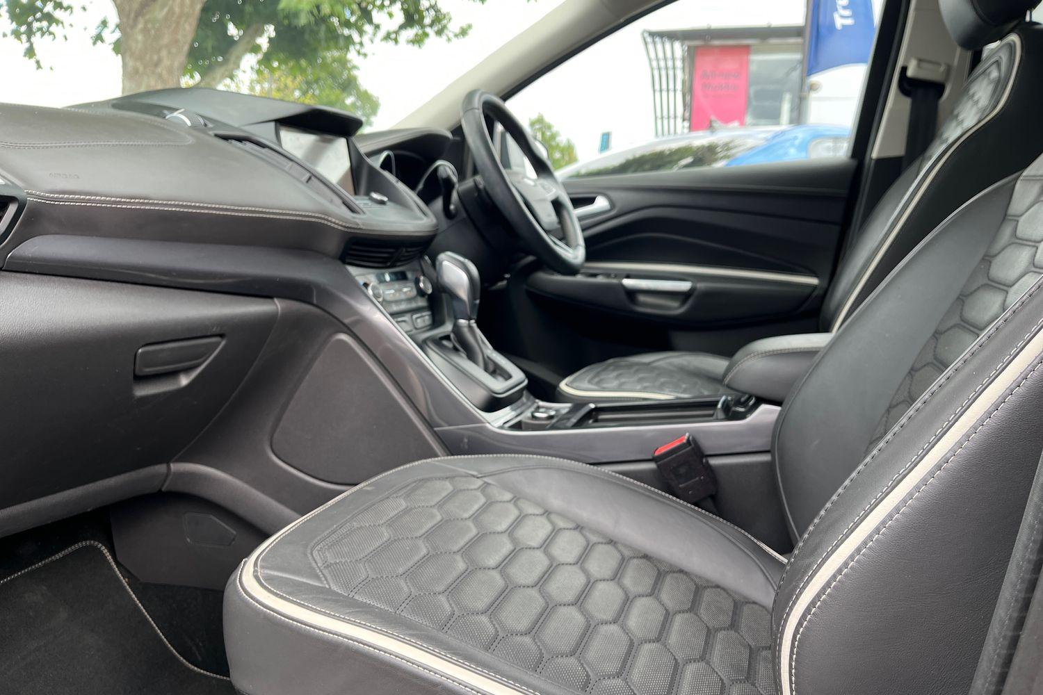 Ford KUGA Photo 17