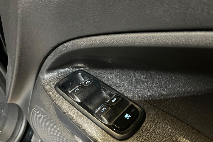 Ford ECOSPORT Photo autoimg-4303f995cc21a588d64292076f1086f83c98e992.jpg