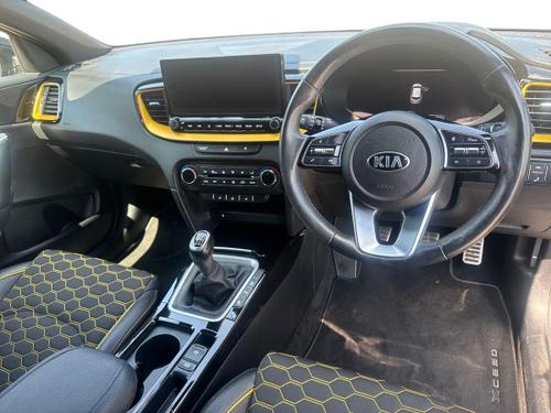 Kia XCEED Photo autoimg-43086f9cf68eefb5c5b91be18e9f7a9ab5acaa6a.jpg