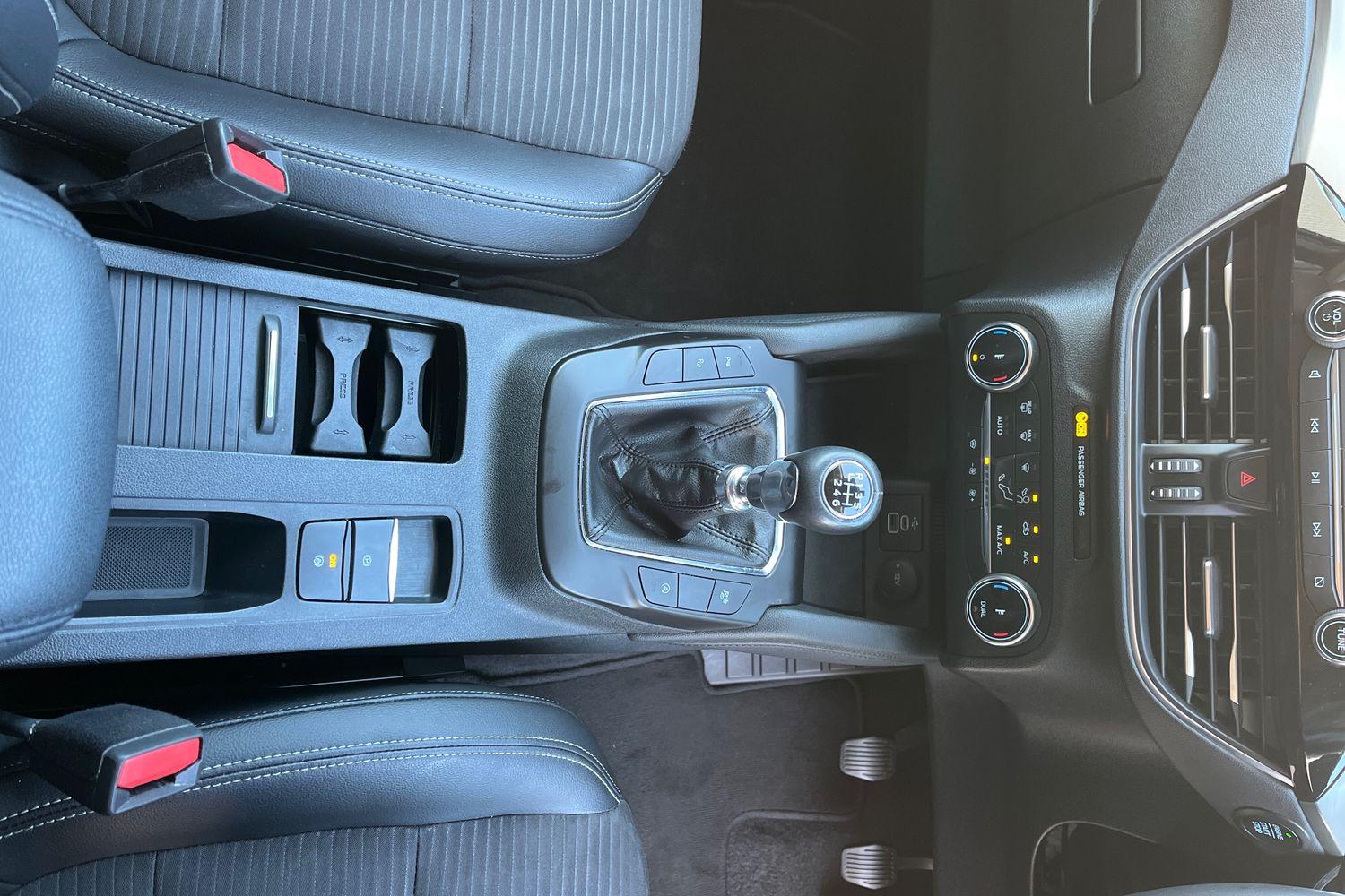 Ford KUGA Photo 31