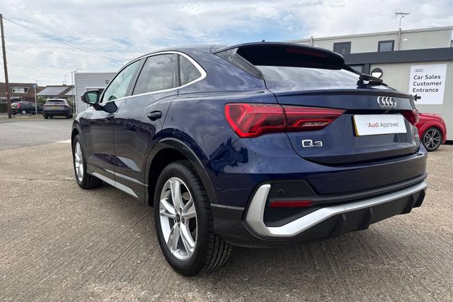 Audi Q3 Photo 27