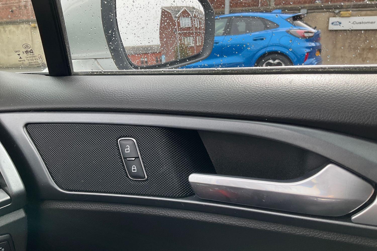 Ford MONDEO Photo 35