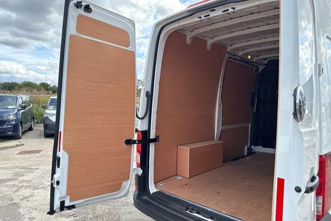 Volkswagen Crafter Photo 26