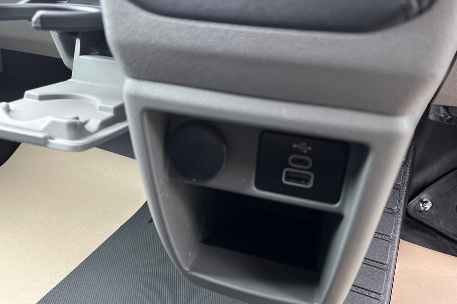 Used Ford TRANSIT CUSTOM AU24KHX 36