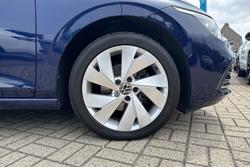 VOLKSWAGEN Golf Photo 5