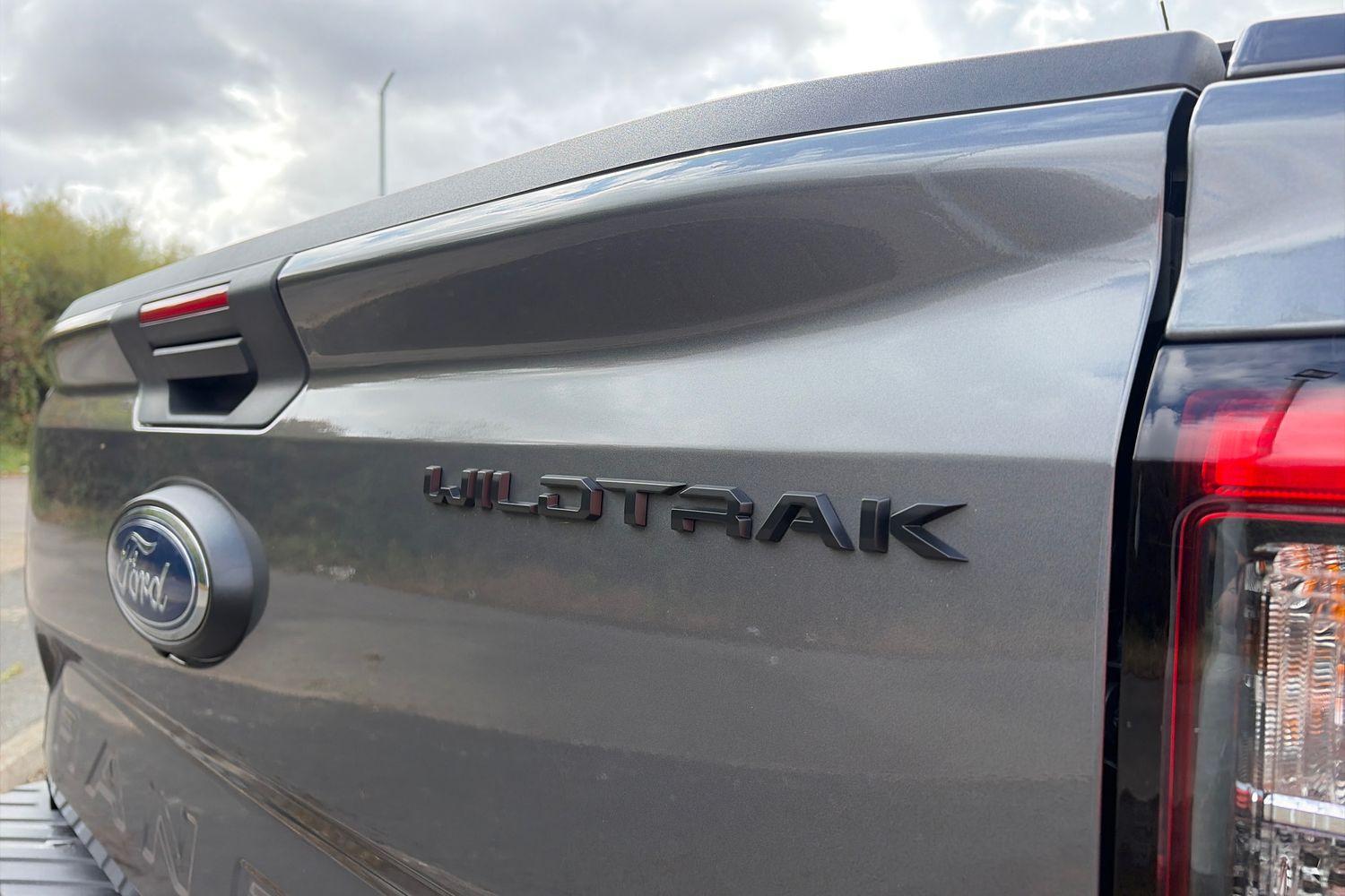 Ford RANGER Photo 19