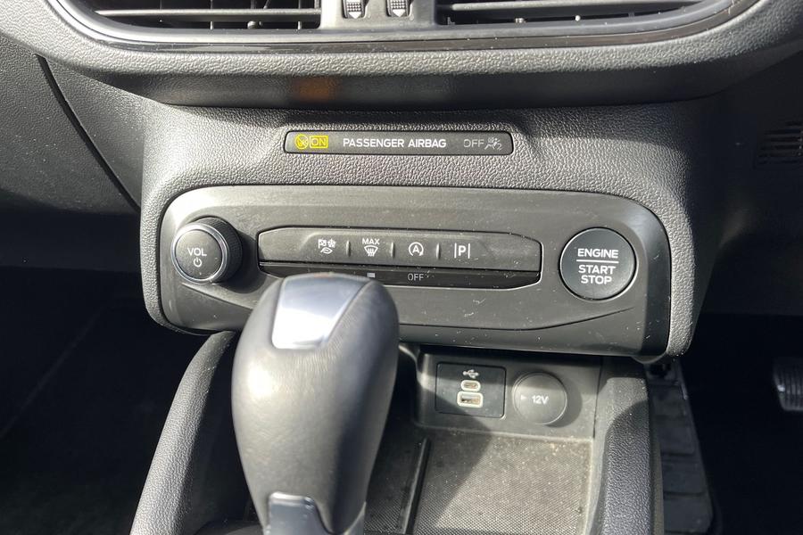 Ford FOCUS Photo autoimg-4324fd1d018ece23e00eebee156e6b1478987b93.jpg