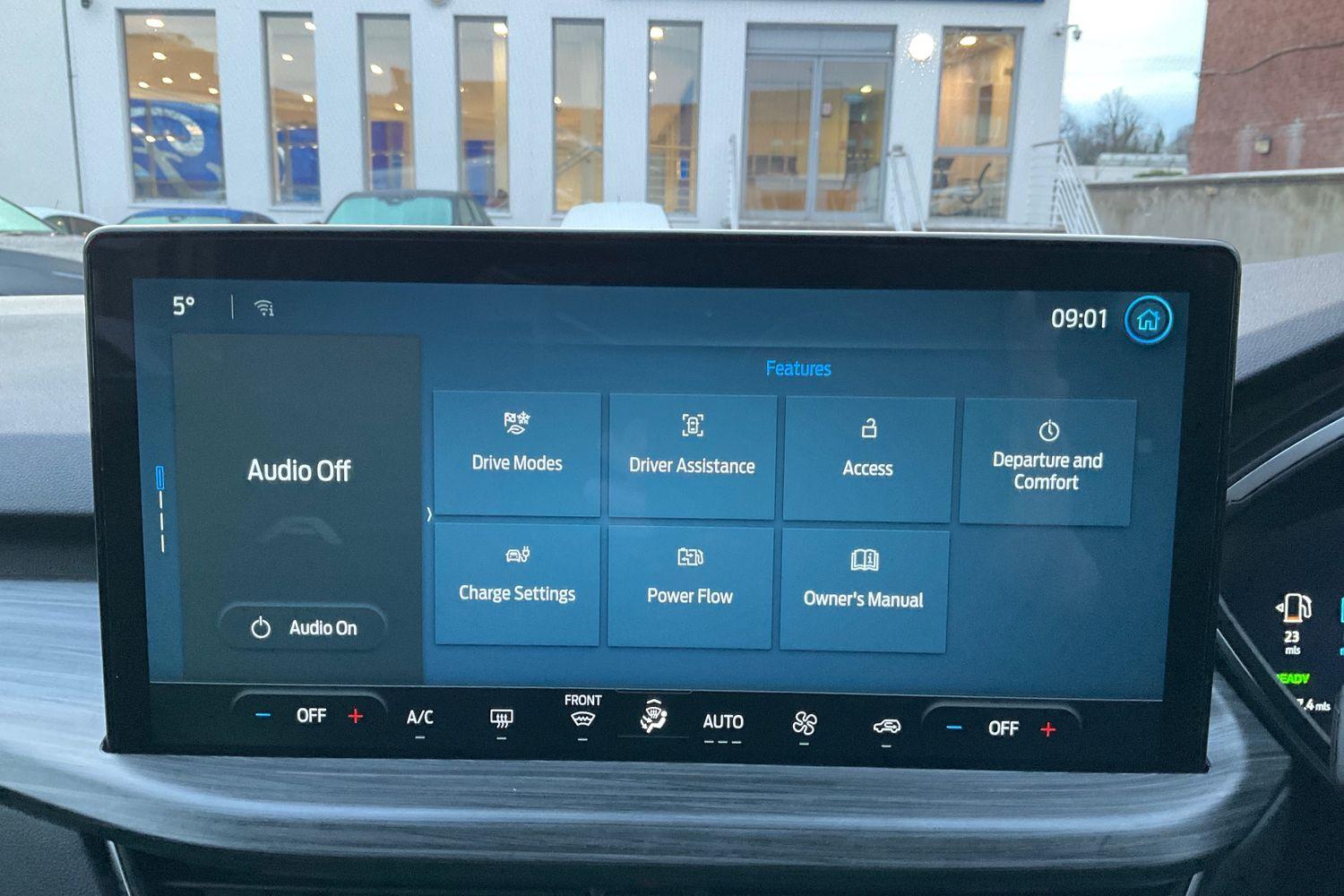 Ford KUGA Photo 25