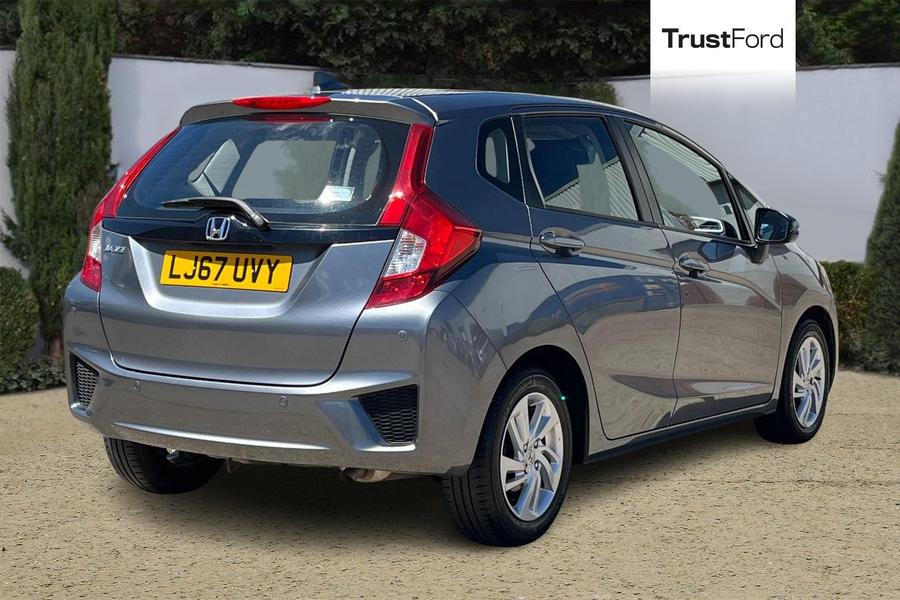 Honda Jazz Photo autoimg-4326a672d8ffaaad31b86e294b99185a5aae3326.jpg