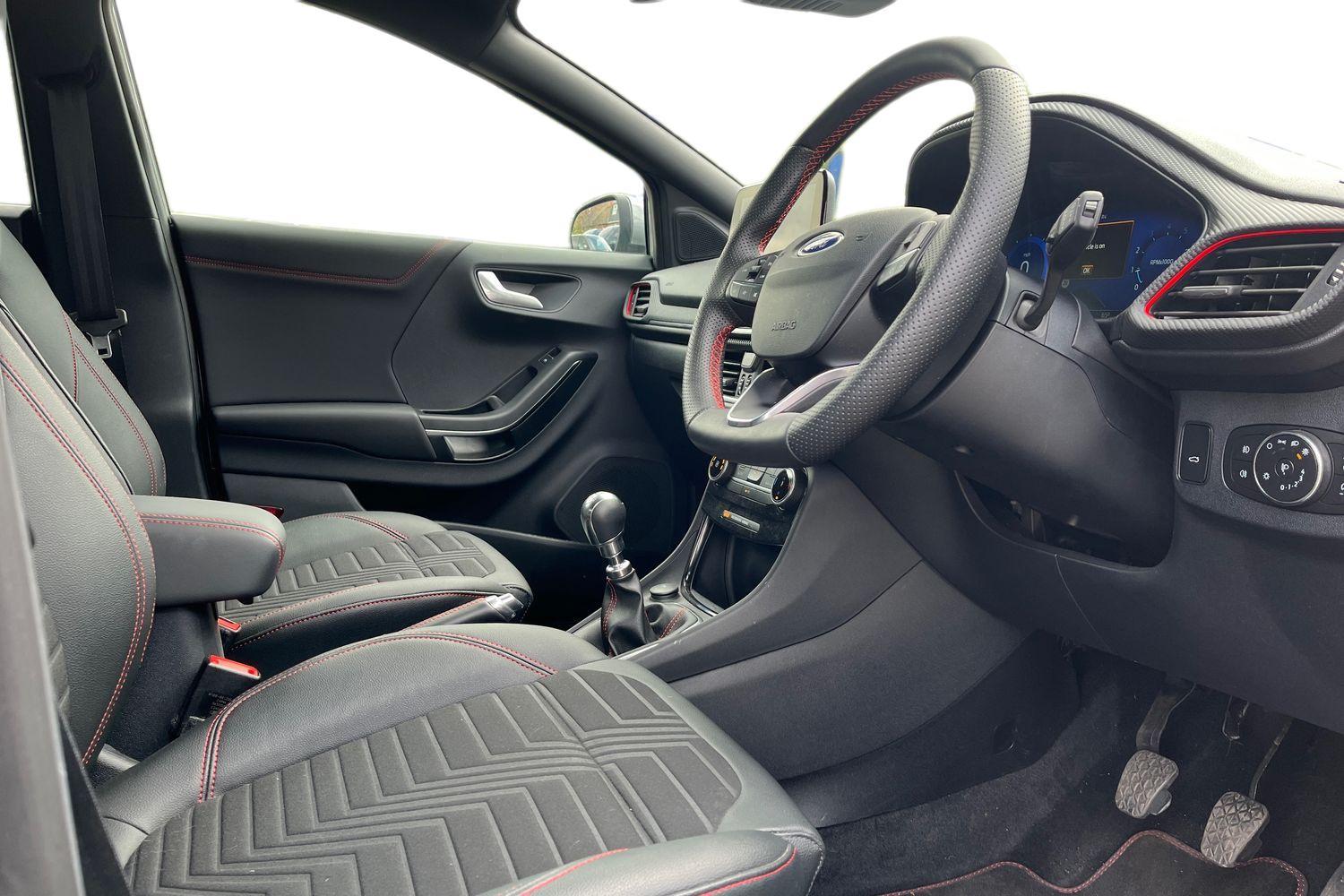 Ford PUMA Photo 8